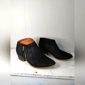 Lucky Benna Western Bootie in Black size 8.5 Studs Almond Toe‎ Short Heel